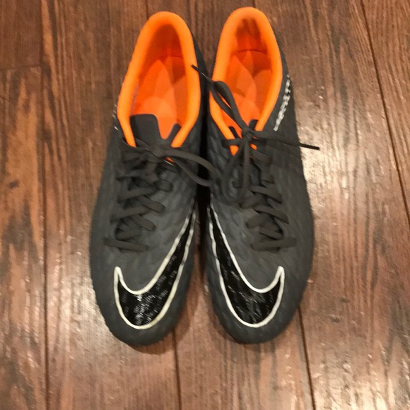 nike hypervenom size 12